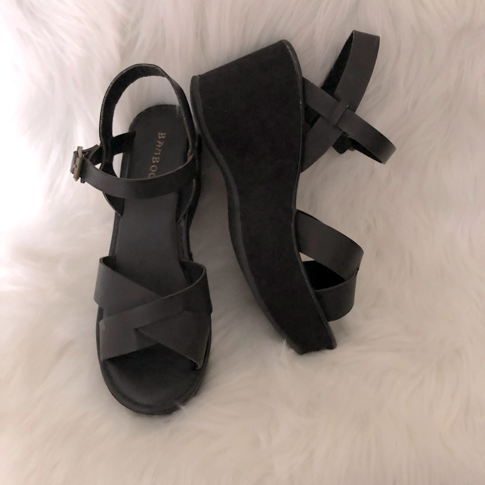 Bamboo Wedge Sandals Size 5.5